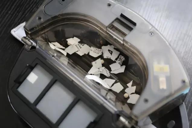 一款走在智能扫地机前列的产品——云米自动集尘智能扫拖机器人